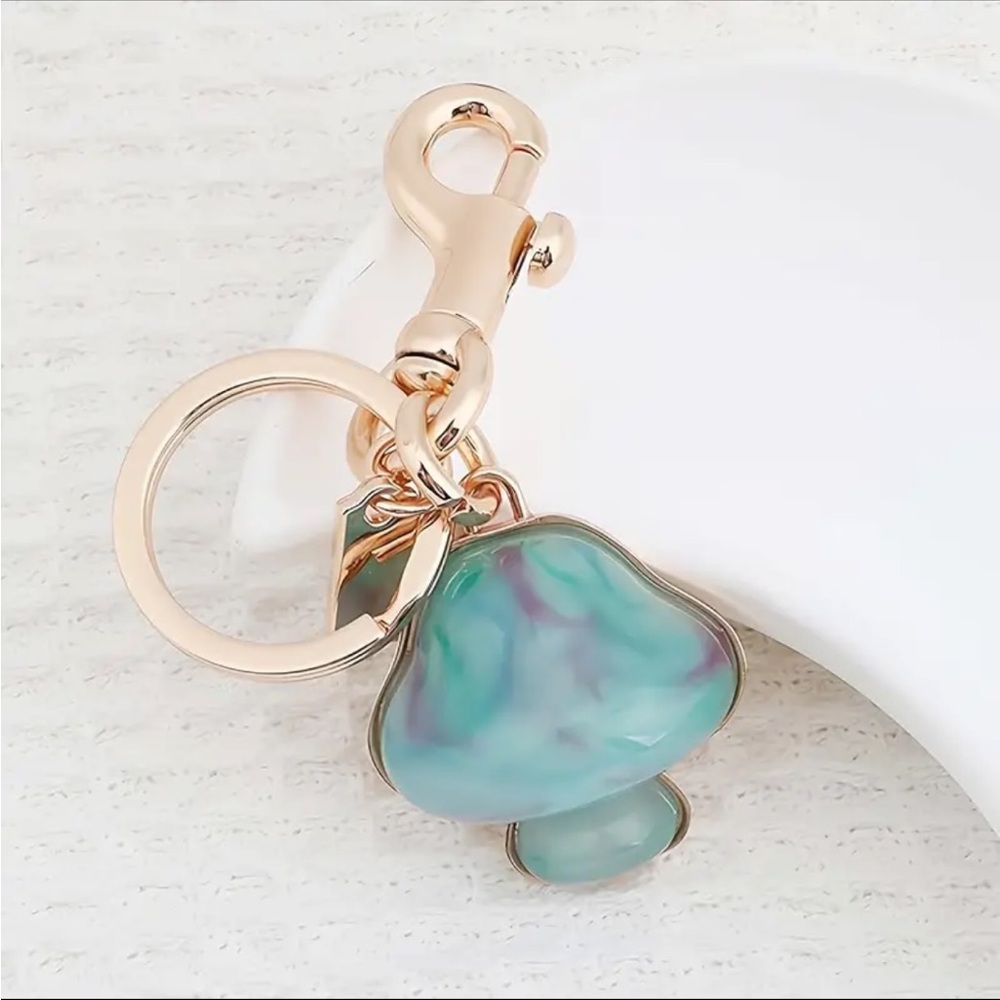 Gold/Silver and Green Mushroom Keychain - Picture 2 of 4